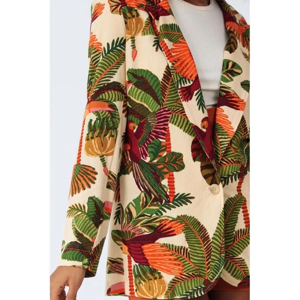 BNWT FARM Rio Tropical Cream Blazer with Green, Orange & Burgundy Print - Picture 2 of 10